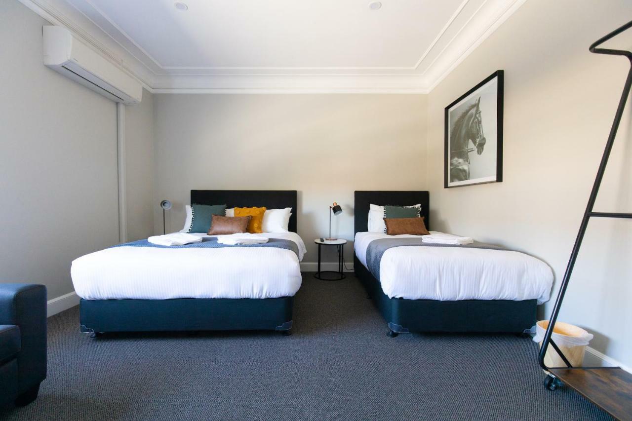 Horse And Jockey Hotel Homebush Sidney Exterior foto